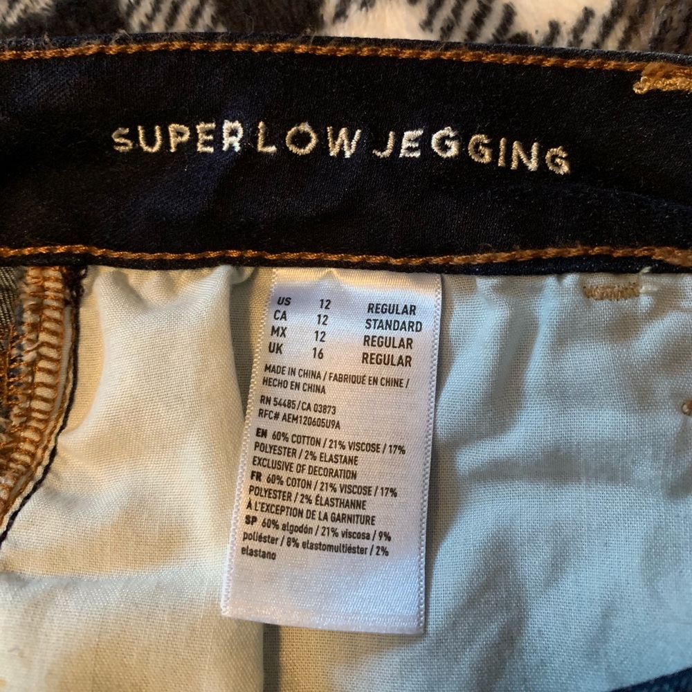 American Eagle Jeans - Picture 3 of 5
